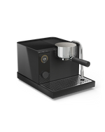Fellow Espresso Series 1: sleek black machine with pressure control and a digital display.